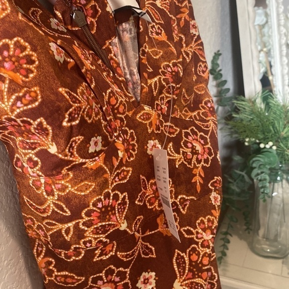 𝅺J.Crew Cross-back Ruffle-Hem Dress - Size 6 - Picture 5 of 14